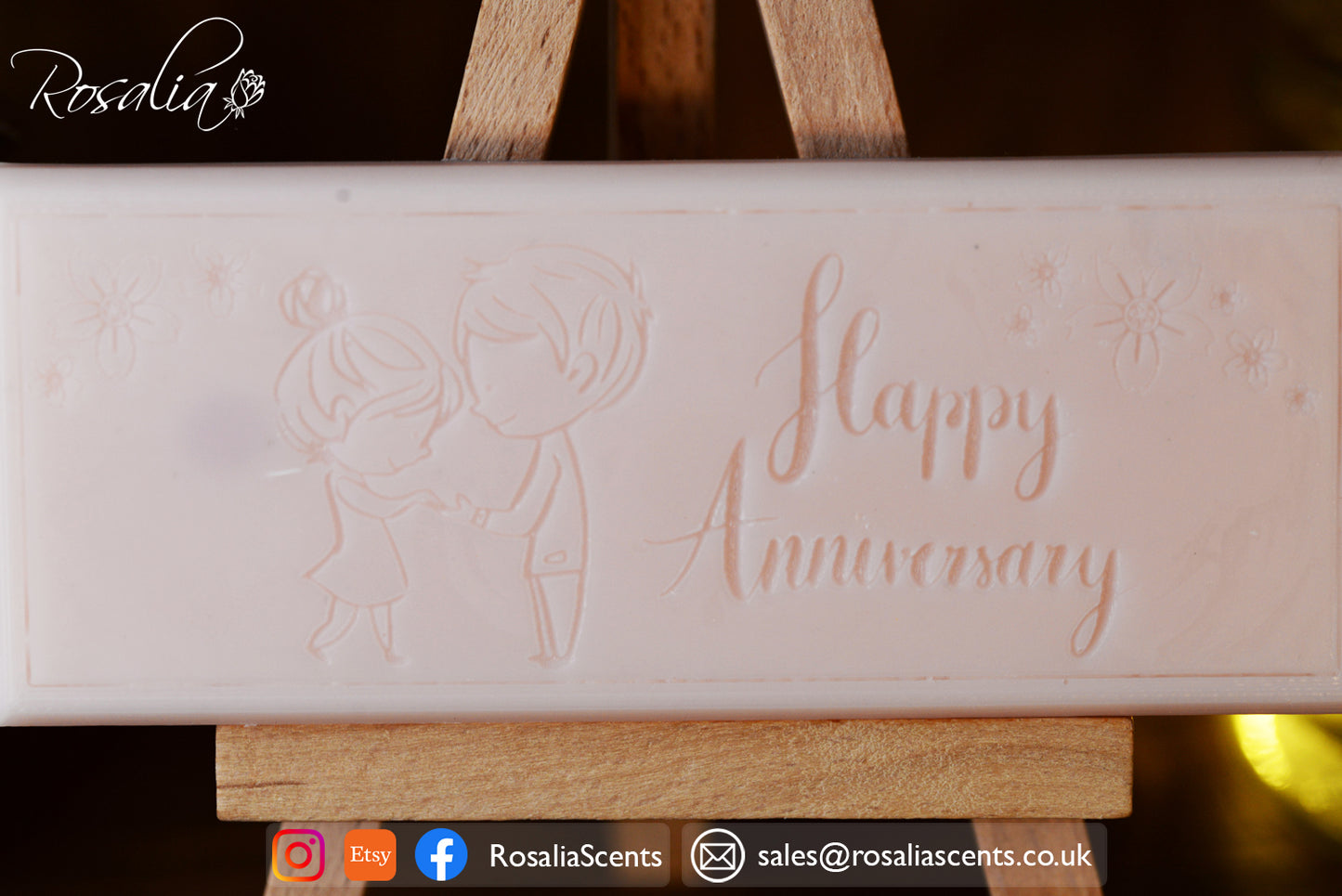 Happy Anniversary' Snap Bar Mould