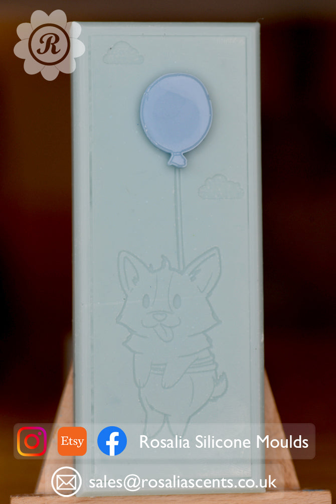 Dog on a Balloon Snap Bar Mould