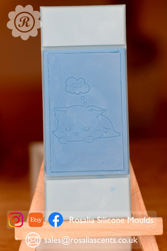 Cat Dreaming of Fish Snap Bar Mould