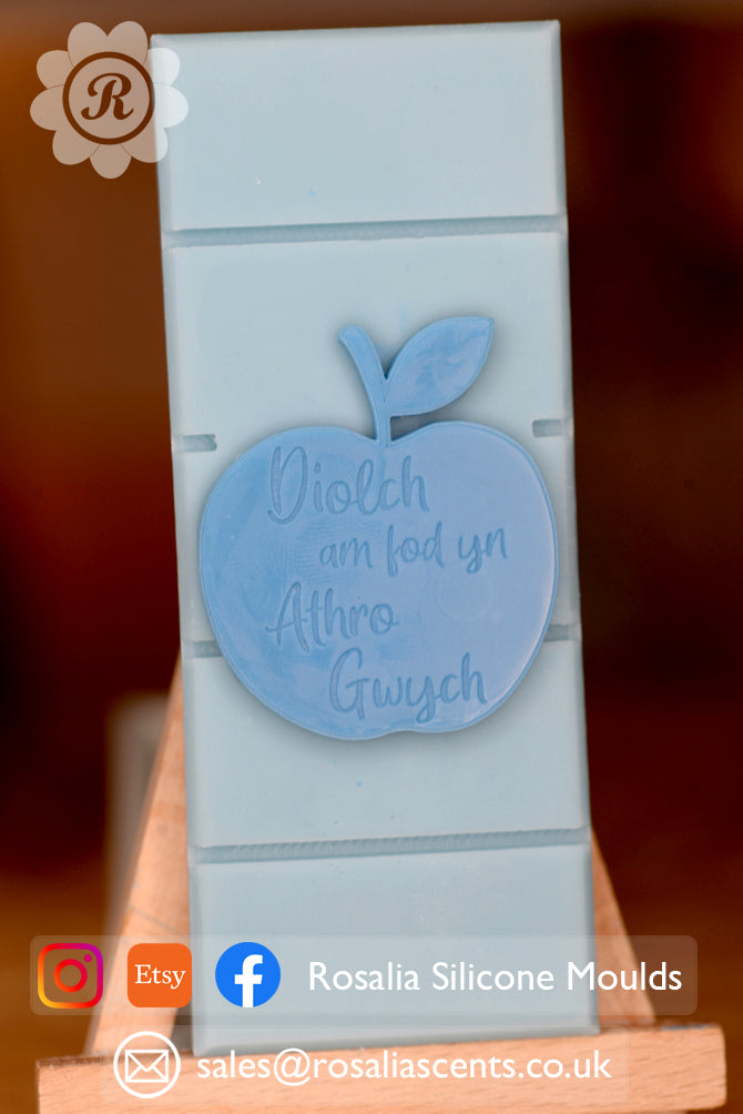 Welsh 'Thank You Teacher' Snap Bar Mould