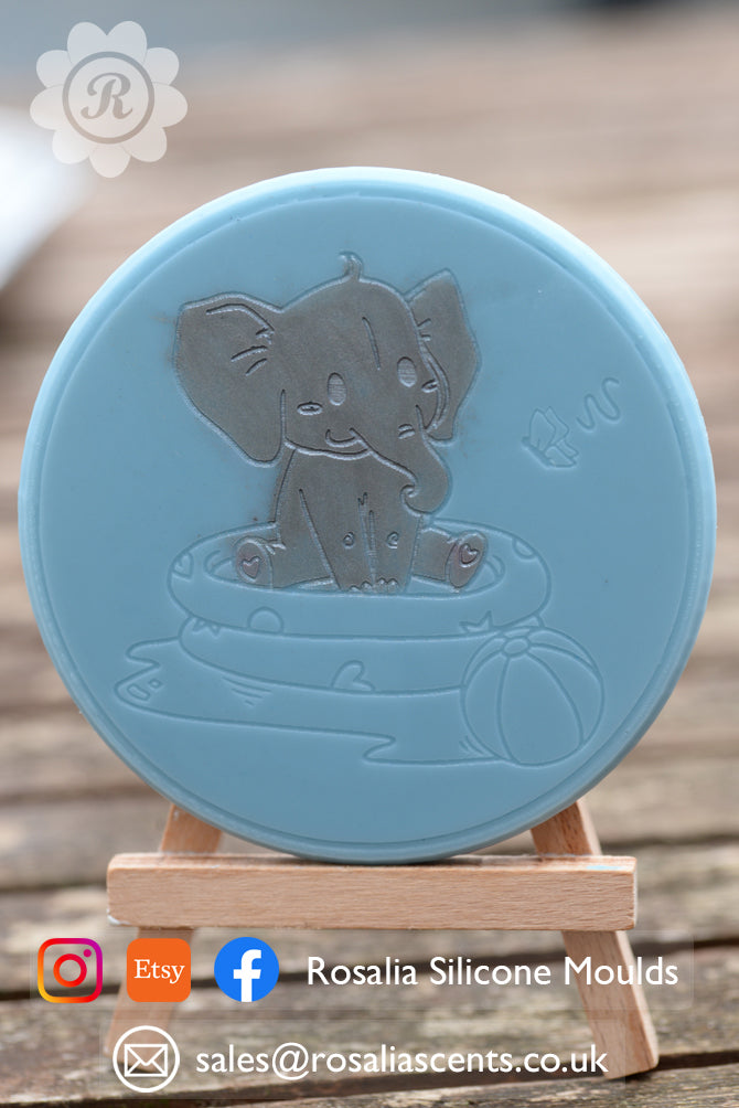 Summer Elephant in a Paddling Pool Round 80mm Snap Bar Mould