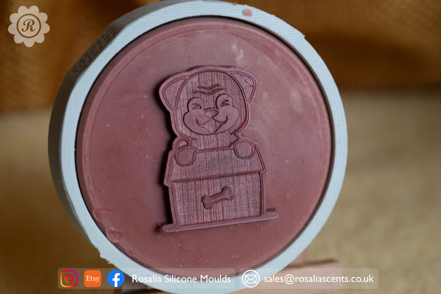 Dog and Kennel Round 80mm Snap Bar Mould