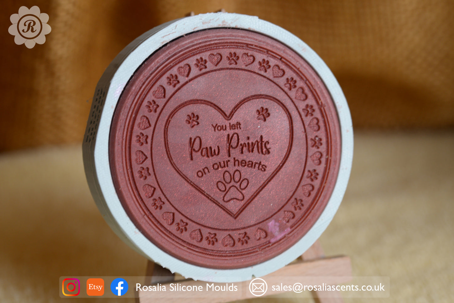 "You Left Paw Prints on our Hearts " Round 80mm Snap Bar Mould