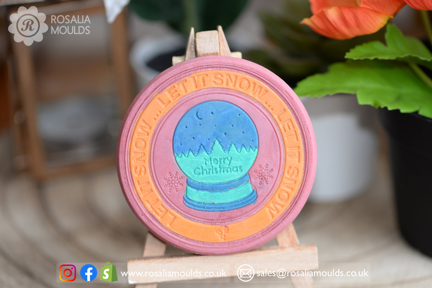 Christmas 'Let It Snow' Snow Globe 80mm Snap Bar