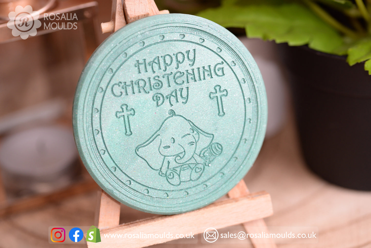 'Happy Christening Day' Round 80mm Snap Bar