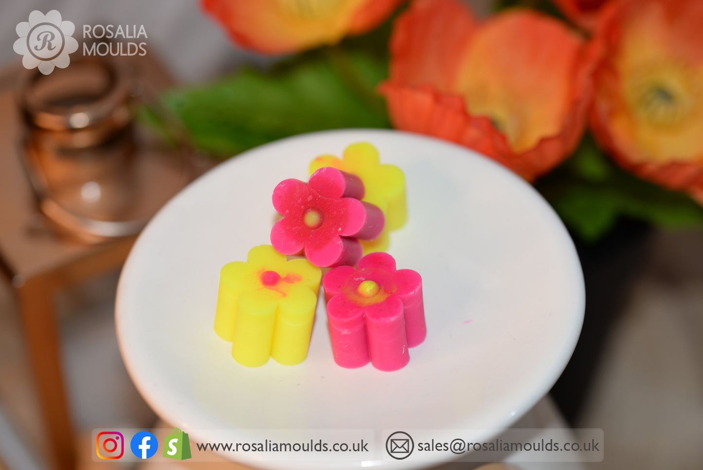 'Flowers' 10 Cavity Wax Mini Melt Mould