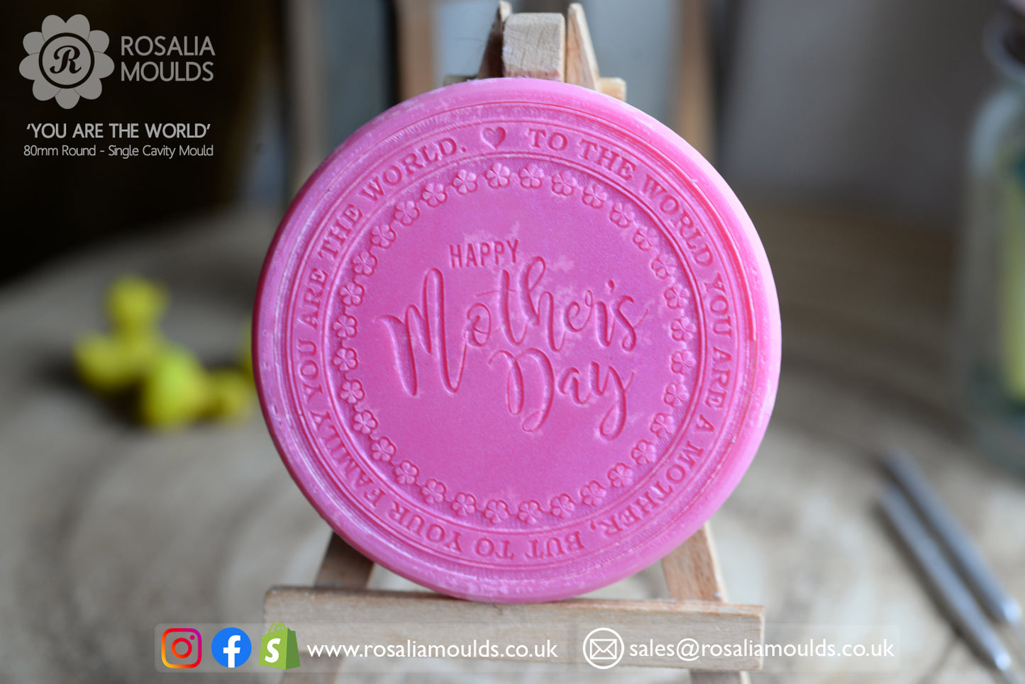 Mothers Day 'You are the World' Round 80mm Snap Bar