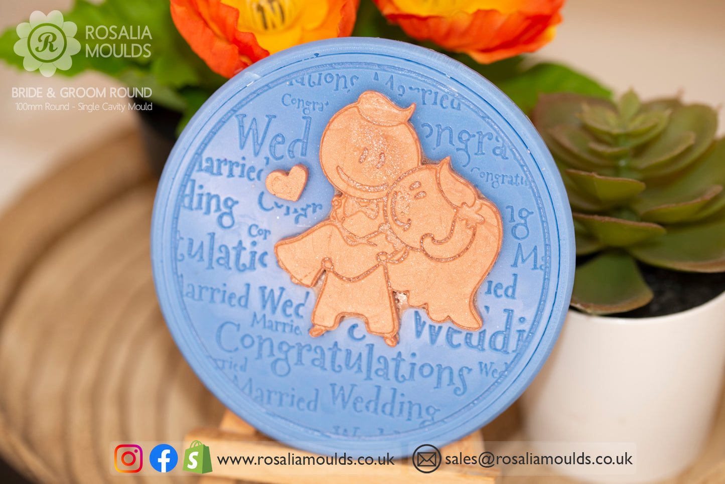 Bride and Groom 100mm Round Wax Melt Mould