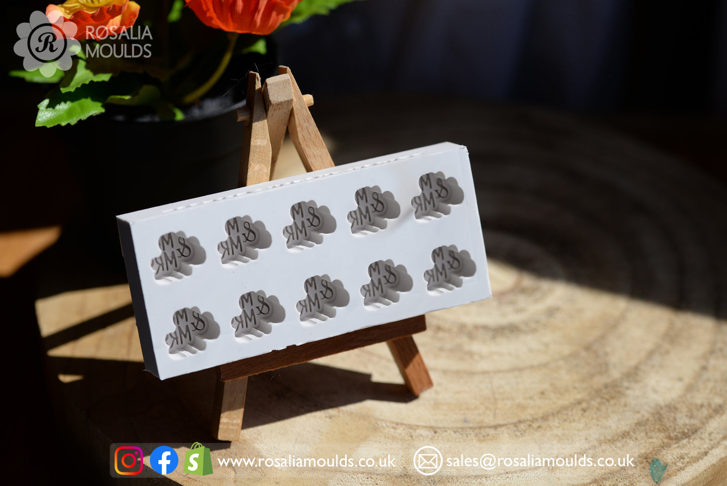 Wedding 'MR & MRS' 10 Cavity Wax Melt Mould